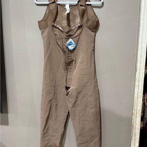 Women's Shapewear Bodysuit in Tan